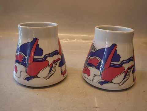 B&G 6026-1853 Vase dekoreret af Steen Lykke Madsen 12.5 x 13 cm Signeret Steen 
Bing & Grøndahl